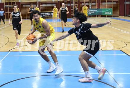 Basketball 2. Bundesliga. Woerthersee Piraten gegen Basket Flames. Marcus Holyfield (Piraten)Din Halilagic, Dean-Leon Cantor (Basket Flames). Klagenfurt, am 4.2.2024.
Foto: Kuess
---
pressefotos, pressefotografie, kuess, qs, qspictures, sport, bild, bilder, bilddatenbank
