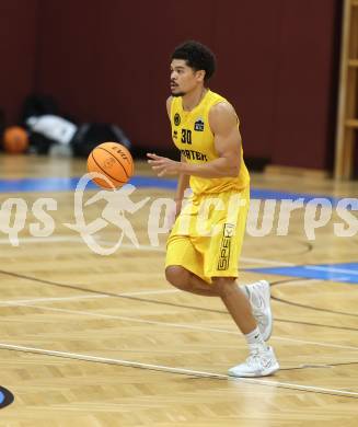 Basketball 2. Bundesliga. Woerthersee Piraten gegen Basket Flames. Marcus Holyfield (Piraten).. Klagenfurt, am 4.2.2024.
Foto: Kuess
---
pressefotos, pressefotografie, kuess, qs, qspictures, sport, bild, bilder, bilddatenbank