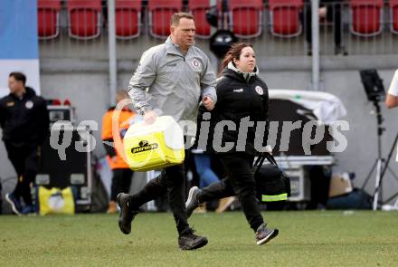 Fussball Bundesliga. SK Austria Klagenfurt gegen FC Blau Weiss Linz.  Matej Vidovic, Theresa Schmidt (Klagenfurt).  Klagenfurt, am 25.2.2024.
Foto: Kuess
www.qspictures.net
---
pressefotos, pressefotografie, kuess, qs, qspictures, sport, bild, bilder, bilddatenbank