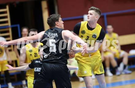 Basketball 2. Liga 2023/2024. Playoffs. VF-033.  Woerthersee Piraten gegen Guessing Blackbirds.  Jernej Andolsek Heine  (Piraten),   Sebastian Koch (Guessing). Klagenfurt, am 16.3.2024.
Foto: Kuess

---
pressefotos, pressefotografie, kuess, qs, qspictures, sport, bild, bilder, bilddatenbank