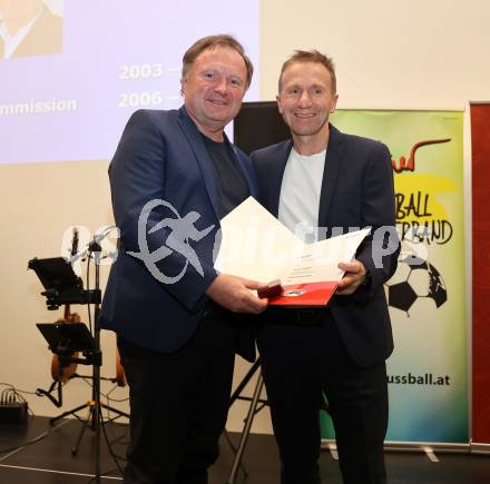 Fussball. Jahreshauptversammlung Kaerntner Fussballverband... Silvo Kumer, Klaus Mitterdorfer.  Klagenfurt, am 15.3.2024.
Foto: Kuess
---
pressefotos, pressefotografie, kuess, qs, qspictures, sport, bild, bilder, bilddatenbank