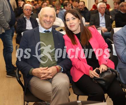 Fussball. Jahreshauptversammlung Kaerntner Fussballverband. Manfred Mertel, Christine Gaggl. Klagenfurt, am 15.3.2024.
Foto: Kuess
---
pressefotos, pressefotografie, kuess, qs, qspictures, sport, bild, bilder, bilddatenbank