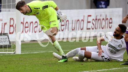 Fussball Bundesliga. SK Austria Klagenfurt gegen SK Puntigamer Sturm Graz.  Phillip Menzel, (Klagenfurt),  Gregory Wuethrich  (Graz).  Klagenfurt, am 17.3.2024.
Foto: Kuess
www.qspictures.net
---
pressefotos, pressefotografie, kuess, qs, qspictures, sport, bild, bilder, bilddatenbank
