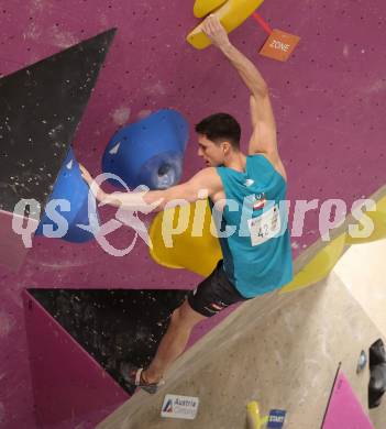 Klettern. Bouldern. Oesterreichische Meisterschaft. Jan-Luca Posch. KLagenfurt, am 17.3.2024.
Foto: Kuess
www.qspictures.net
---
pressefotos, pressefotografie, kuess, qs, qspictures, sport, bild, bilder, bilddatenbank