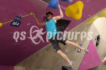 Klettern. Bouldern. Oesterreichische Meisterschaft. Timo Uznik. KLagenfurt, am 17.3.2024.
Foto: Kuess
www.qspictures.net
---
pressefotos, pressefotografie, kuess, qs, qspictures, sport, bild, bilder, bilddatenbank