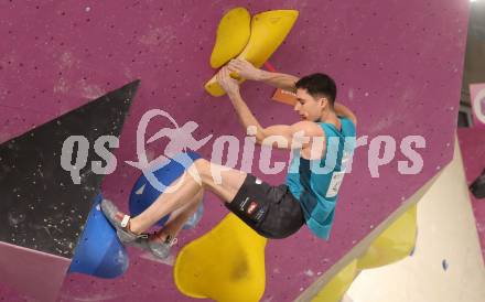 Klettern. Bouldern. Oesterreichische Meisterschaft. Jan-Luca Posch. KLagenfurt, am 17.3.2024.
Foto: Kuess
www.qspictures.net
---
pressefotos, pressefotografie, kuess, qs, qspictures, sport, bild, bilder, bilddatenbank