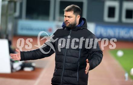 Fussball Regionalliga. WAC Amateure gegen Wallern.   Trainer Nemanja Rnic (WAC).
Wolfsberg, am 22.3.2024.
Foto: Kuess
www.qspictures.net
---
pressefotos, pressefotografie, kuess, qs, qspictures, sport, bild, bilder, bilddatenbank