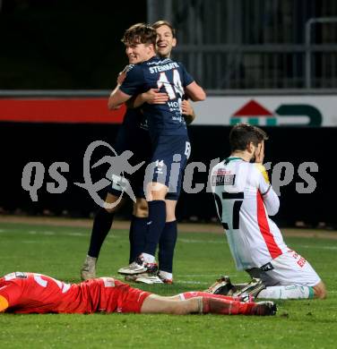 Fussball Regionalliga. WAC Amateure gegen Wallern.  Torjubel Julian Peherstorfer, Daniel Steinmayr  (Wallern).
Wolfsberg, am 22.3.2024.
Foto: Kuess
www.qspictures.net
---
pressefotos, pressefotografie, kuess, qs, qspictures, sport, bild, bilder, bilddatenbank