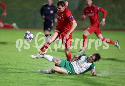 Fussball Kaertner Liga. Voelkermarkt gegen SAK.  Raphael Lukas Kulterer  (Voelkermarkt),  Luka Gajic (SAK). Voelkermarkt, am 28.3.2024.
Foto: Kuess
www.qspictures.net
---
pressefotos, pressefotografie, kuess, qs, qspictures, sport, bild, bilder, bilddatenbank