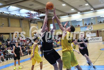 Basketball 2. Liga 2023/2024. Playoffs. SF-3.  Woerthersee Piraten gegen Union Deutsch Wagram Alligators.  Simon Finzgar  (Piraten),   Daniel Schuch (Deutsch Wagram). Klagenfurt, am 6.4.2024.
Foto: Kuess
---
pressefotos, pressefotografie, kuess, qs, qspictures, sport, bild, bilder, bilddatenbank