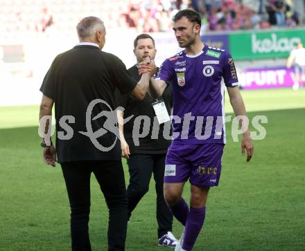 Fussball Bundesliga. SK Austria Klagenfurt gegen TSV Egger Glas Hartberg. Trainer Peter Pacult, Andrew Irving  (Klagenfurt).  Klagenfurt, am 7.4.2024.
Foto: Kuess
www.qspictures.net
---
pressefotos, pressefotografie, kuess, qs, qspictures, sport, bild, bilder, bilddatenbank