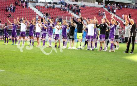 Fussball Bundesliga. SK Austria Klagenfurt gegen TSV Egger Glas Hartberg.  Jubel Austria (Klagenfurt).  Klagenfurt, am 7.4.2024.
Foto: Kuess
www.qspictures.net
---
pressefotos, pressefotografie, kuess, qs, qspictures, sport, bild, bilder, bilddatenbank