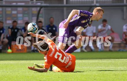 Fussball Bundesliga. SK Austria Klagenfurt gegen TSV Egger Glas Hartberg.  Christopher Cvetko,  (Klagenfurt), Dominik Prokop  (Hartberg).  Klagenfurt, am 7.4.2024.
Foto: Kuess
www.qspictures.net
---
pressefotos, pressefotografie, kuess, qs, qspictures, sport, bild, bilder, bilddatenbank