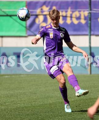 Fussball Bundesliga. SK Austria Klagenfurt gegen TSV Egger Glas Hartberg.  Jannik Robatsch (Klagenfurt). Klagenfurt, am 7.4.2024.
Foto: Kuess
www.qspictures.net
---
pressefotos, pressefotografie, kuess, qs, qspictures, sport, bild, bilder, bilddatenbank