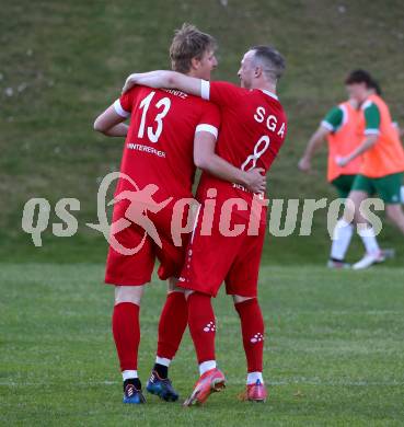 Fussball Unterliga Ost. Feldkirchen SV gegen Sirnitz. Torjubel Martin Hinteregger, Benjamin Katholnig (Sirnitz).Feldkirchen, am 13.4.2024.
Foto: Kuess
www.qspictures.net
---
pressefotos, pressefotografie, kuess, qs, qspictures, sport, bild, bilder, bilddatenbank