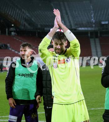 Fussball Bundesliga. SK Austria Klagenfurt gegen FC Red Bull Salzburg.  Jubel Phillip Menzel (Klagenfurt).  Klagenfurt, am 24.4.2024.
Foto: Kuess
www.qspictures.net
---
pressefotos, pressefotografie, kuess, qs, qspictures, sport, bild, bilder, bilddatenbank