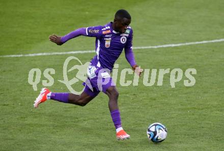 Fussball Bundesliga. SK Austria Klagenfurt gegen FC Red Bull Salzburg.   Solomon Bonnah (Klagenfurt).  Klagenfurt, am 24.4.2024.
Foto: Kuess
www.qspictures.net
---
pressefotos, pressefotografie, kuess, qs, qspictures, sport, bild, bilder, bilddatenbank