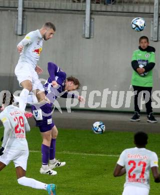 Fussball Bundesliga. SK Austria Klagenfurt gegen FC Red Bull Salzburg.  Jonas Arweiler, , (Klagenfurt), Strahinja Pavlovic  (Salzburg).  Klagenfurt, am 24.4.2024.
Foto: Kuess
www.qspictures.net
---
pressefotos, pressefotografie, kuess, qs, qspictures, sport, bild, bilder, bilddatenbank