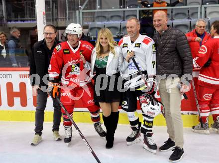 Eishockey. Promispiel. Klagenfurt gegen Villach.  Buergermeister Christian Scheider, Melanie Payer, Stefan Koubek, Udo Wenders. KLagenfurt, am 27.4.2024.
Foto: Kuess
www.qspictures.net
---
pressefotos, pressefotografie, kuess, qs, qspictures, sport, bild, bilder, bilddatenbank