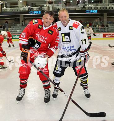 Eishockey. Promispiel. Klagenfurt gegen Villach.  Buergermeister Christian Scheider, Stefan Koubek. KLagenfurt, am 27.4.2024.
Foto: Kuess
www.qspictures.net
---
pressefotos, pressefotografie, kuess, qs, qspictures, sport, bild, bilder, bilddatenbank