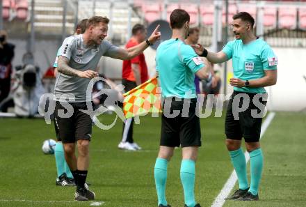 Fussball Bundesliga. SK Austria Klagenfurt gegen LASK.  Co-Trainer Martin Lassnig,  (Klagenfurt),  Schiedsrichter Alan Kijas.  Klagenfurt, am 5.5.2024.
Foto: Kuess
www.qspictures.net
---
pressefotos, pressefotografie, kuess, qs, qspictures, sport, bild, bilder, bilddatenbank