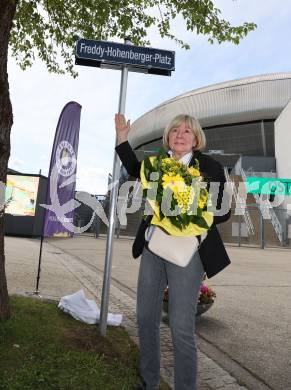 Fussball. SK Austria Klagenfurt. Einweihung Freddy-Hohenberger-Platz.  Uschi Hohenberger. Klagenfurt, 5.5.2024.
Foto: Kuess
www.qspictures.net
---
pressefotos, pressefotografie, kuess, qs, qspictures, sport, bild, bilder, bilddatenbank