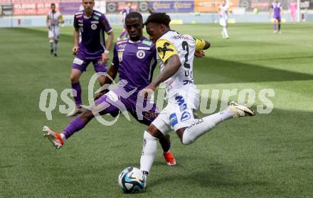 Fussball Bundesliga. SK Austria Klagenfurt gegen LASK. Solomon Bonnah, (Klagenfurt),  George Bello   (LASK).  Klagenfurt, am 5.5.2024.
Foto: Kuess
www.qspictures.net
---
pressefotos, pressefotografie, kuess, qs, qspictures, sport, bild, bilder, bilddatenbank