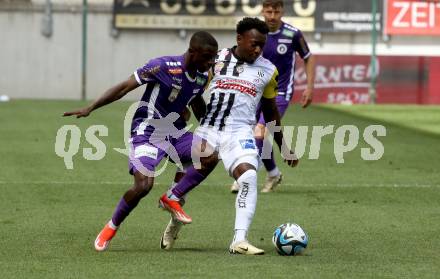 Fussball Bundesliga. SK Austria Klagenfurt gegen LASK.  Solomon Bonnah, (Klagenfurt), George Bello   (LASK).  Klagenfurt, am 5.5.2024.
Foto: Kuess
www.qspictures.net
---
pressefotos, pressefotografie, kuess, qs, qspictures, sport, bild, bilder, bilddatenbank