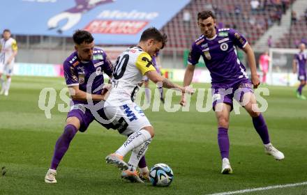 Fussball Bundesliga. SK Austria Klagenfurt gegen LASK. Sinan Karweina, Andrew Irving,   (Klagenfurt), Sascha Horvath  (LASK).  Klagenfurt, am 5.5.2024.
Foto: Kuess
www.qspictures.net
---
pressefotos, pressefotografie, kuess, qs, qspictures, sport, bild, bilder, bilddatenbank