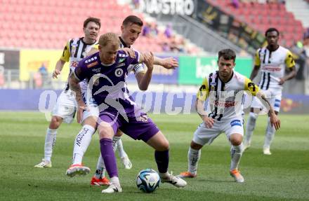 Fussball Bundesliga. SK Austria Klagenfurt gegen LASK.  Jonas Arweiler, (Klagenfurt),  Philipp Ziereis  (LASK).  Klagenfurt, am 5.5.2024.
Foto: Kuess
www.qspictures.net
---
pressefotos, pressefotografie, kuess, qs, qspictures, sport, bild, bilder, bilddatenbank