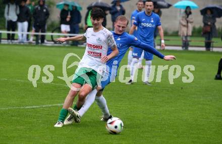 Fussball. Kaerntner Liga. Donau gegen SAK. Julian Nico Horr  (Donau),  Toni Dullnig (SAK).  Klagenfurt, 8.5.2024.
Foto: Kuess
www.qspictures.net
---
pressefotos, pressefotografie, kuess, qs, qspictures, sport, bild, bilder, bilddatenbank