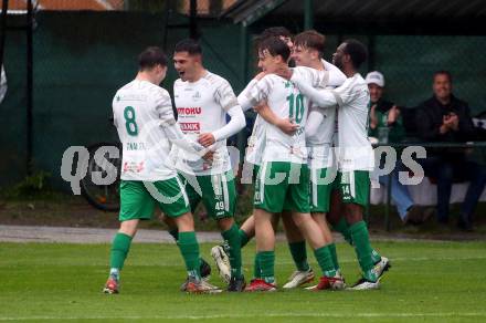 Fussball. Kaerntner Liga. Donau gegen SAK.  Torjubel Luca Thaler, Damjan Jovanovic, Maximilian Trappitsch (Donau).  Klagenfurt, 8.5.2024.
Foto: Kuess
www.qspictures.net
---
pressefotos, pressefotografie, kuess, qs, qspictures, sport, bild, bilder, bilddatenbank