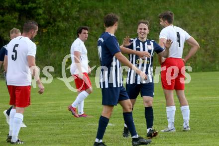 Fussball 2. KLasse C. Oberes Metnitztal gegen Strassburg.  Torjubel  (Strassburg). Grades, am 18.5.2024.
Foto: Kuess
www.qspictures.net
---
pressefotos, pressefotografie, kuess, qs, qspictures, sport, bild, bilder, bilddatenbank
