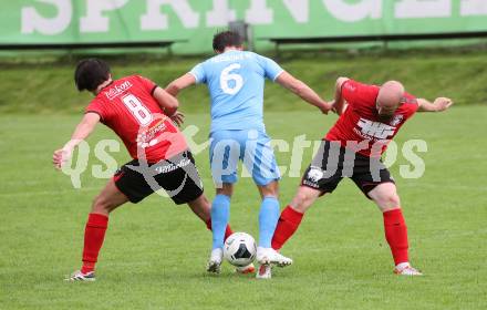 Fussball 1. KLasse C. Friesach gegen Ludmannsdorf. Andreas Wolfger (Friesach),  Dominik Kruschitz, Danijel Josimovic  (Ludmannsdorf). Friesach, am 25.5.2024.
Foto: Kuess
www.qspictures.net
---
pressefotos, pressefotografie, kuess, qs, qspictures, sport, bild, bilder, bilddatenbank