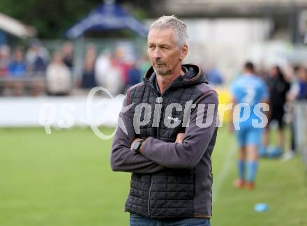Fussball 1. KLasse C. Friesach gegen Ludmannsdorf. Trainer Wolfgang Andreas Eberhard  (Ludmannsdorf). Friesach, am 25.5.2024.
Foto: Kuess
www.qspictures.net
---
pressefotos, pressefotografie, kuess, qs, qspictures, sport, bild, bilder, bilddatenbank