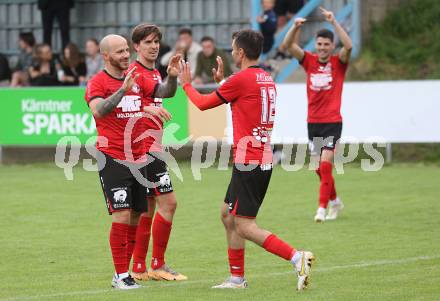 Fussball 1. KLasse C. Friesach gegen Ludmannsdorf. Torjubel Said Djulic, Markus Partl, Jure Skafar   (Ludmannsdorf). Friesach, am 25.5.2024.
Foto: Kuess
www.qspictures.net
---
pressefotos, pressefotografie, kuess, qs, qspictures, sport, bild, bilder, bilddatenbank