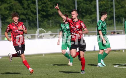 Fussball. Kaerntner Liga. Landskron gegen ATUS Ferlach.  Torjubel Erwin Bajric  (Ferlach). Landskron, am 29.5.2024.
Foto: Kuess
www.qspictures.net
---
pressefotos, pressefotografie, kuess, qs, qspictures, sport, bild, bilder, bilddatenbank