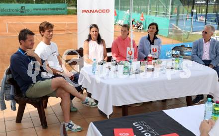 Tennis. Carinthian Ladies Lakes Trophy. Pressekonferenz.  Gernot Dreier, Lorenzo Frigerio, Julia Adlbrecht, Lilli Tagger, Elke Romauch, Alexander Kastner.. Klagenfurt, am 27.5.2024.
Foto: Kuess
www.qspictures.net
---
pressefotos, pressefotografie, kuess, qs, qspictures, sport, bild, bilder, bilddatenbank