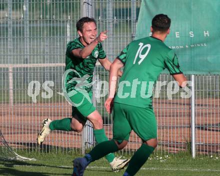 Fussball. Kaerntner Liga. Landskron gegen ATUS Ferlach.  Torjubel Daniel Arneitz, Philipp Ronacher (Landskron),   (Ferlach). Landskron, am 29.5.2024.
Foto: Kuess
www.qspictures.net
---
pressefotos, pressefotografie, kuess, qs, qspictures, sport, bild, bilder, bilddatenbank