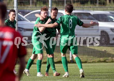 Fussball. Kaerntner Liga. Landskron gegen ATUS Ferlach.  Torjubel Raphael Simon Staguller (Landskron),   Landskron, am 29.5.2024.
Foto: Kuess
www.qspictures.net
---
pressefotos, pressefotografie, kuess, qs, qspictures, sport, bild, bilder, bilddatenbank