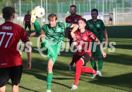 Fussball. Kaerntner Liga. Landskron gegen ATUS Ferlach. David Erich Enzi  (Landskron),  Jano Maria Candussi (Ferlach). Landskron, am 29.5.2024.
Foto: Kuess
www.qspictures.net
---
pressefotos, pressefotografie, kuess, qs, qspictures, sport, bild, bilder, bilddatenbank