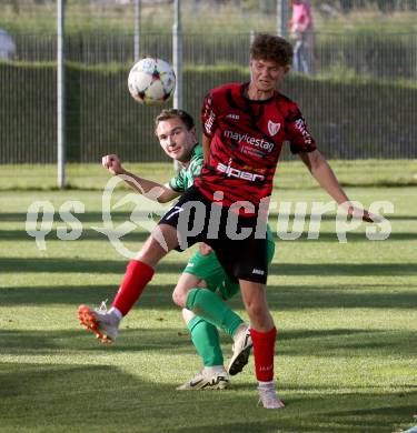 Fussball. Kaerntner Liga. Landskron gegen ATUS Ferlach.  Philipp Gatti (Landskron), Stefan Ebner  (Ferlach). Landskron, am 29.5.2024.
Foto: Kuess
www.qspictures.net
---
pressefotos, pressefotografie, kuess, qs, qspictures, sport, bild, bilder, bilddatenbank