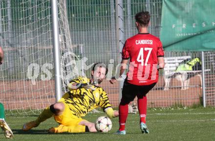 Fussball. Kaerntner Liga. Landskron gegen ATUS Ferlach. Martin Koller   (Landskron),  Jano Maria Candussi (Ferlach). Landskron, am 29.5.2024.
Foto: Kuess
www.qspictures.net
---
pressefotos, pressefotografie, kuess, qs, qspictures, sport, bild, bilder, bilddatenbank