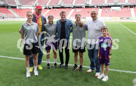 Fussball Frauen. Kaerntner Liga. Oberes Play Off. SK Austria Klagenfurt gegen SC St. Veit. Manfred Mertel,  Arno Arthofer, Martin Mutz.  KLagenfurt, am 2.6.2024.
Foto: Kuess
www.qspictures.net
---
pressefotos, pressefotografie, kuess, qs, qspictures, sport, bild, bilder, bilddatenbank