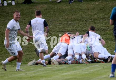Fussball. KFV Cup. Koettmannsdorf gegen Grafenstein.  Jubel  (Koettmannsdorf). Koettmannsdorf, am 4.6.2024.
Foto: Kuess
www.qspictures.net
---
pressefotos, pressefotografie, kuess, qs, qspictures, sport, bild, bilder, bilddatenbank