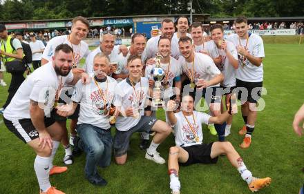Fussball 1. Klasse C. Ludmannsdorf gegen Oberglan.. Meisterjubel   (Ludmannsdorf). Ludmannsdorf, am 9.6.2024.
Foto: Kuess
www.qspictures.net
---
pressefotos, pressefotografie, kuess, qs, qspictures, sport, bild, bilder, bilddatenbank