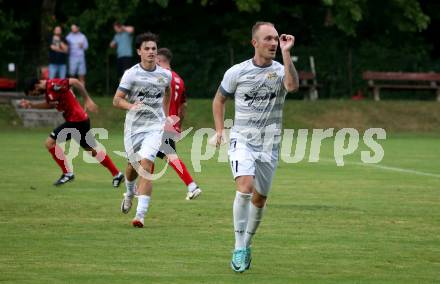 Fussball Kaerntner Liga. ATUS Ferlach gegen Koettmannsdorf.  Torjubel Aner Mandzic  (Koettmannsdorf). Ferlach, 14.8.2024.
Foto: Kuess
www.qspictures.net
---
pressefotos, pressefotografie, kuess, qs, qspictures, sport, bild, bilder, bilddatenbank