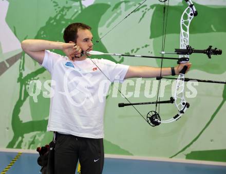 25 JahreKaernten Sport. Stefan Heincz (Bogenschiessen). Klagenfurt, 17.10.2024.
Foto: Kuess
www.qspictures.net
---
pressefotos, pressefotografie, kuess, qs, qspictures, sport, bild, bilder, bilddatenbank