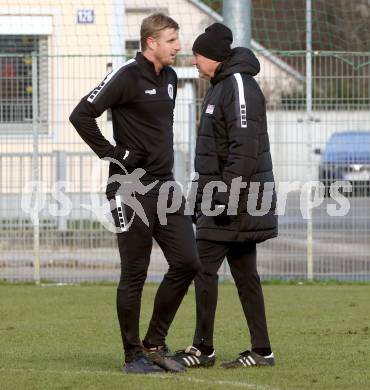 Fussball Bundesliga. Training SK Austria Klagenfurt. Martin Hinteregger, Trainer Peter Pacult. Klagenfurt, am 26.11.2024.
Foto: Kuess
---
pressefotos, pressefotografie, kuess, qs, qspictures, sport, bild, bilder, bilddatenbank