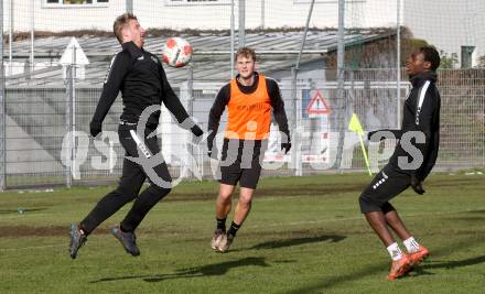 Fussball Bundesliga. Training SK Austria Klagenfurt. Martin Hinteregger, Nicolas Binder, Rafid-Dikeni Salifou. Klagenfurt, am 26.11.2024.
Foto: Kuess
---
pressefotos, pressefotografie, kuess, qs, qspictures, sport, bild, bilder, bilddatenbank